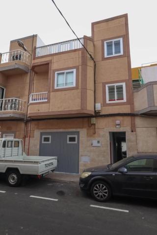 Casa en venta en Telde, El caracol photo 0