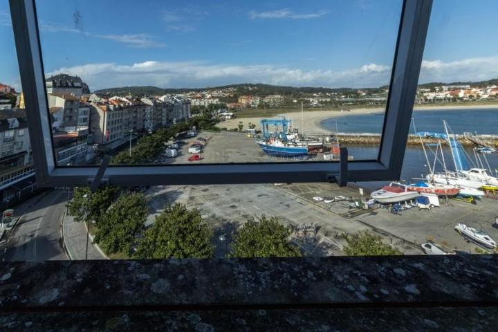 Aticos en venta en Sanxenxo, PORTONOVO photo 0