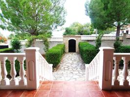 Chalet en venta en Alberic photo 0