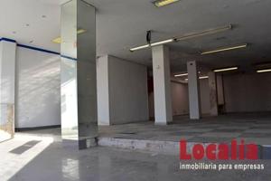 Local comercial en venta en Santander photo 0