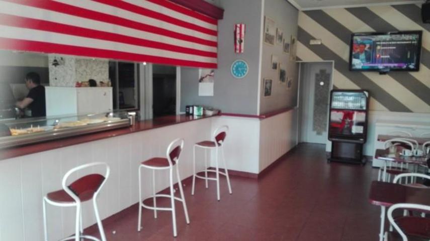 Local comercial en venta en Bilbao, Zorrotza photo 0