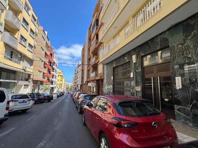 Piso en venta en Santa Cruz de Tenerife, Calle Juan Pablo II, 38004 photo 0