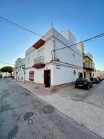 Casa en venta en Chiclana de la Frontera, Fuente amarga photo 0
