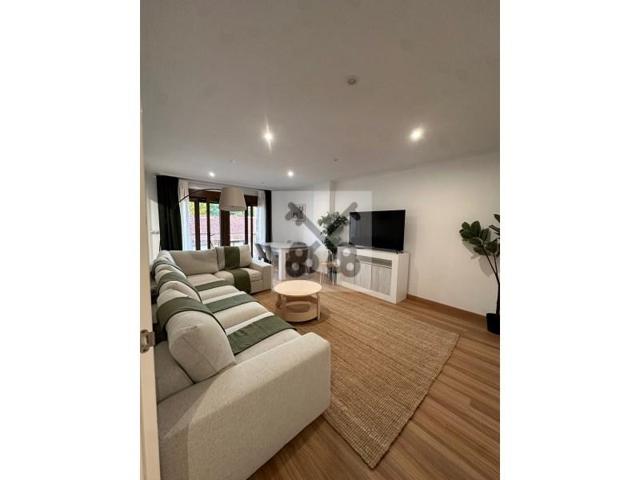 Piso en venta en Marín photo 0