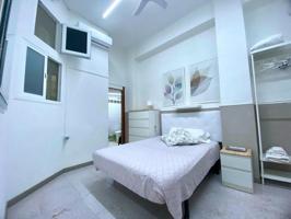 Piso en venta en Valencia, Algiros photo 0