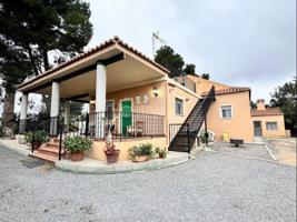 Chalet en venta en Sagunto, Montana photo 0