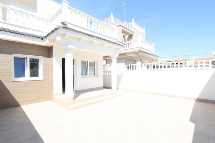 Adosada en venta en Torrevieja, San luis photo 0