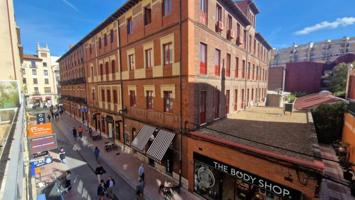 Piso en venta en León, Centro photo 0