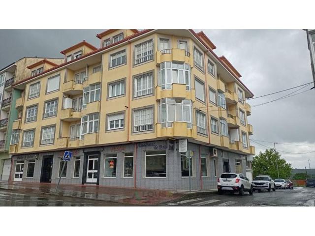 Local comercial en venta en Monterroso photo 0