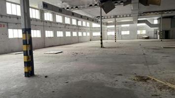 Nave industrial en venta en Alcoy-Alcoi, Barri Zona Nord photo 0