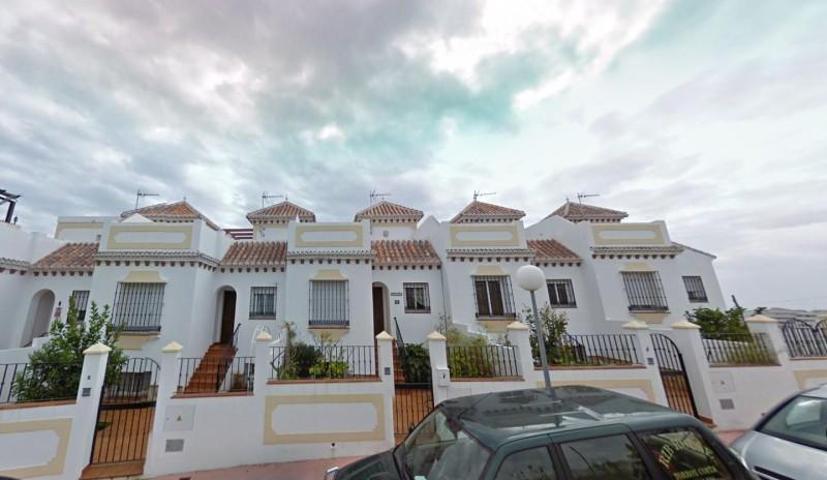 Chalet en venta en Torrox photo 0