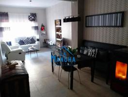 Casa en venta en Madrigueras, Castilla la mancha photo 0