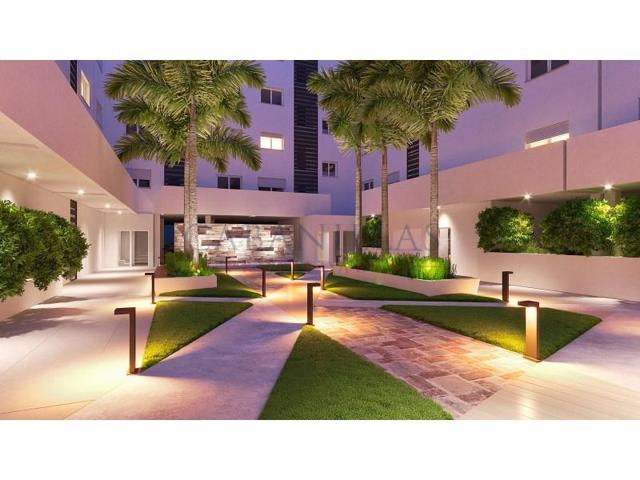 Apartamento en venta en Estepona, Casco Urbano photo 0