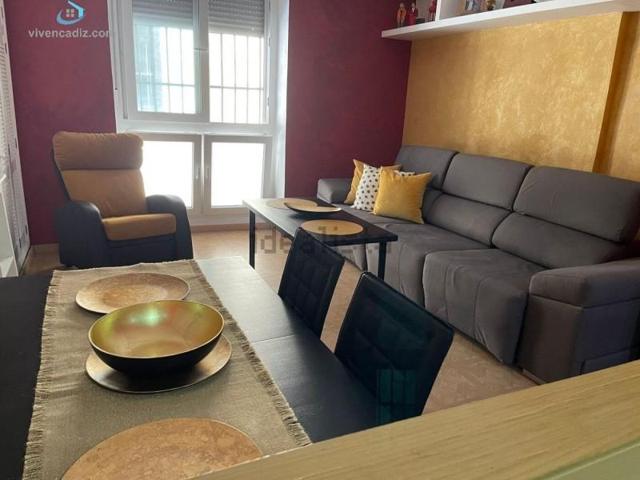 Piso en venta en Cádiz, Centro photo 0