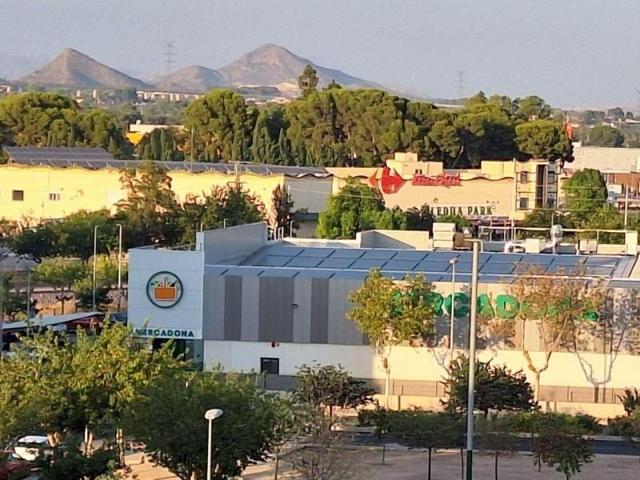 Edificio en venta en Novelda, LA GARROBA photo 0