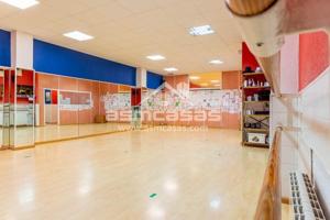 Local comercial en venta en Benicàssim, Pueblo photo 0