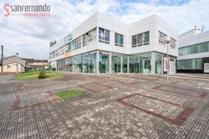 Local comercial en venta en Camargo, REVILLA DE CAMARGO photo 0