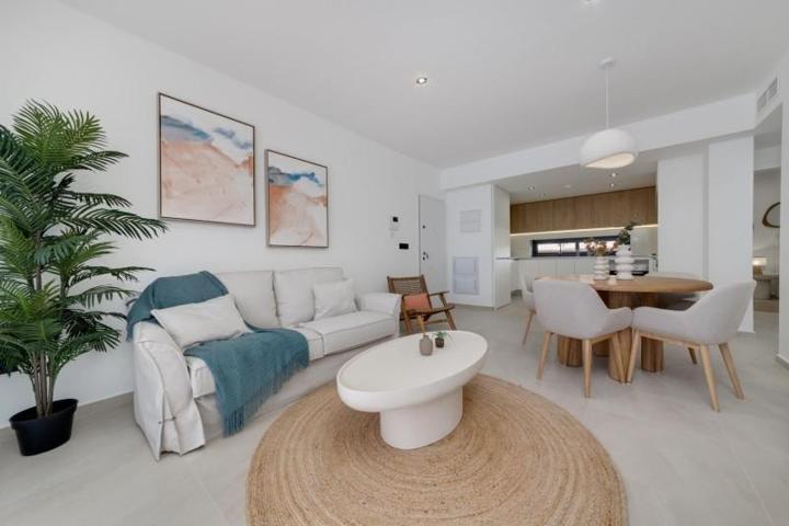 Apartamento en venta en Los Alcázares, Serena Golf photo 0