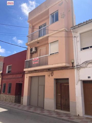 Casa en venta en Benifaió, Benifaio photo 0