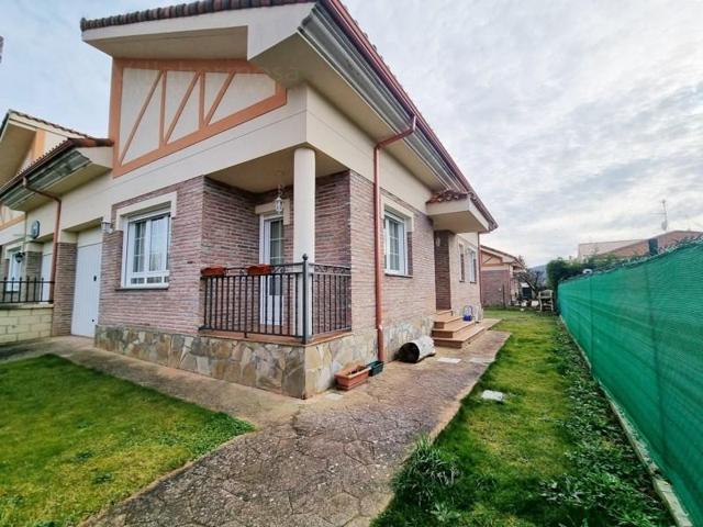 Chalet en venta en Villarcayo de Merindad de Castilla la Vieja photo 0