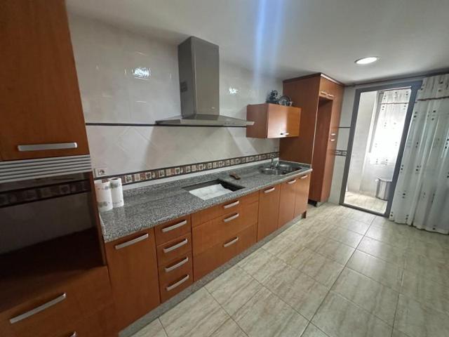 Piso en venta en Córdoba, Av. Barcelona - Viñuela - Rescatado photo 0