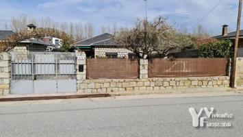 Chalet en venta en Navaluenga, Burgohondo - Cebreros - El Tiemblo photo 0