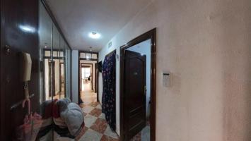 Piso en venta en L'Hospitalet de Llobregat, Sant Josep, Centro photo 0