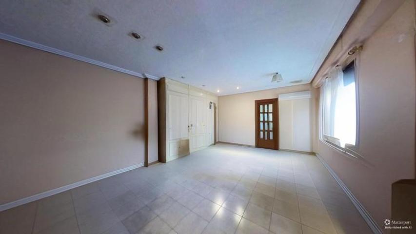 Piso en venta en Valencia, Nou Moles photo 0