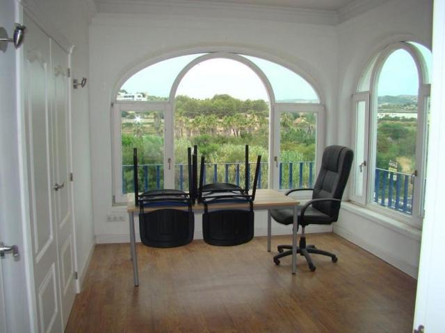 Local comercial en venta en Moraira, Moraira photo 0