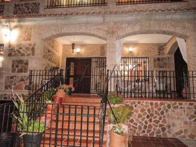 Chalet en venta en El Casar de Escalona, Cuarzo, 45542 photo 0