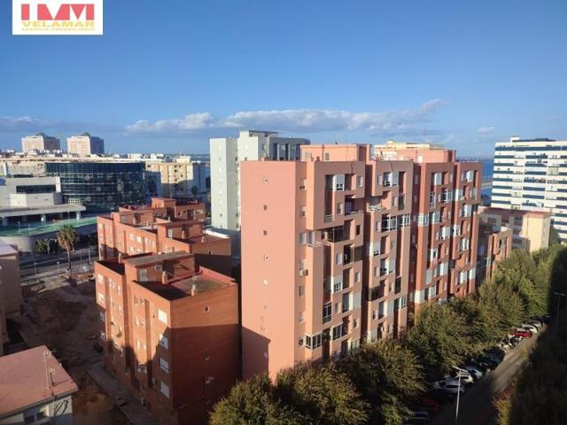 Piso en venta en Cádiz, Barriada - Corte Inglés photo 0