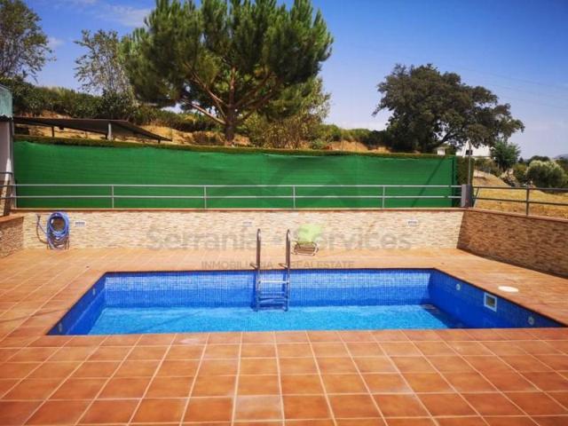 Casa con terreno en venta en Ronda photo 0