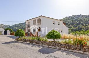 Casa en venta en Benaoján photo 0