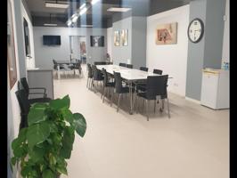 Local comercial en venta en Esplugues de Llobregat, Centre photo 0