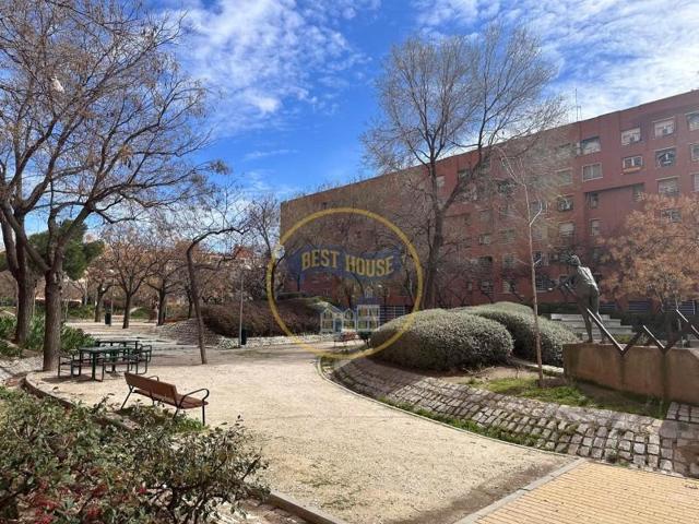 Piso en venta en Madrid, Palomeras Bajas photo 0