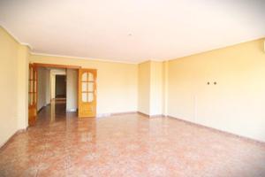 Apartamento en venta en Torrevieja, Torrevieja photo 0