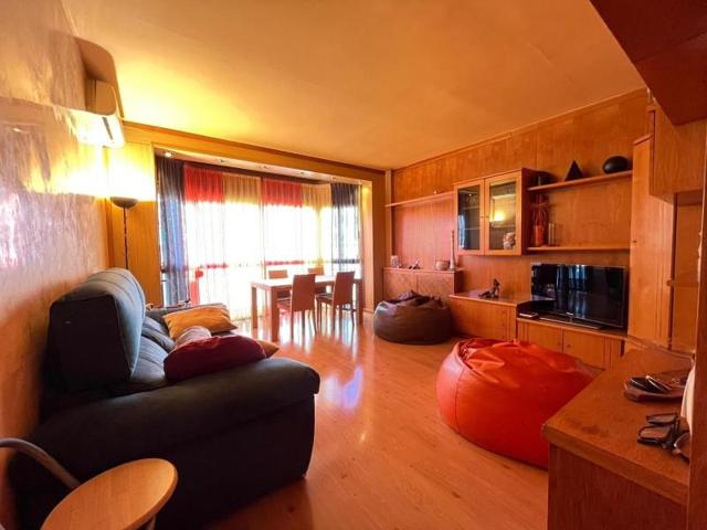 Piso en venta en Sabadell, Eix macia photo 0