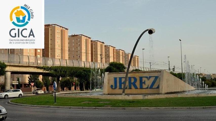 Piso en venta en Jerez de la Frontera, Centro photo 0