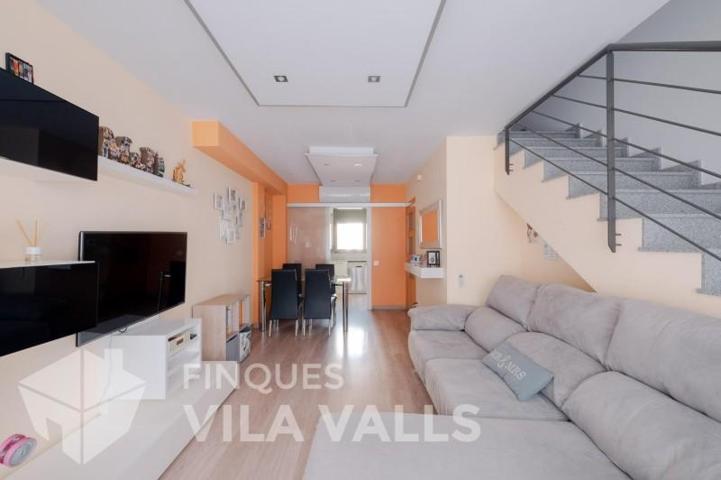 Piso en venta en Sant Feliu de Codines, Centro urbano 70 photo 0