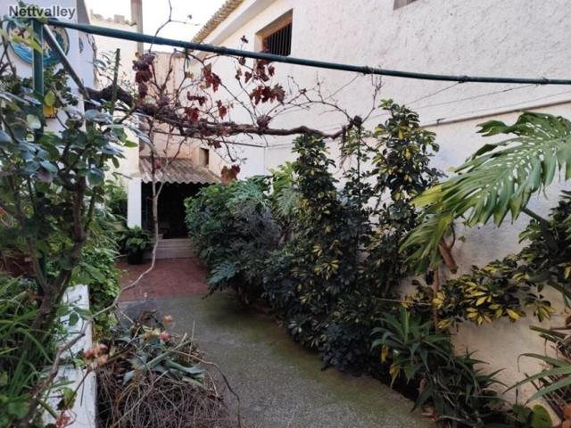 Casa en venta en Piñar photo 0