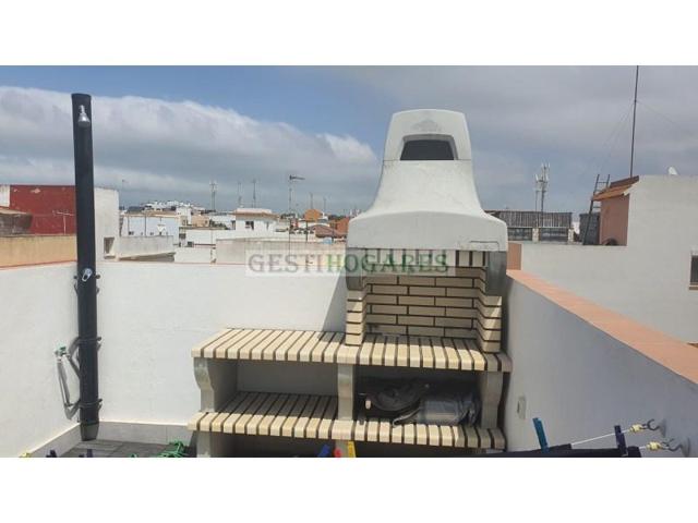 Bungalow en venta en San Fernando photo 0