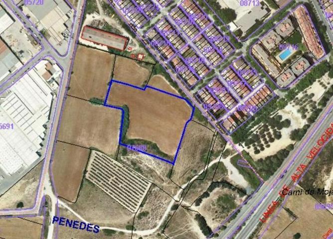 Terreno en venta en Vilafranca del Penedès, Vilafranca del Penedès photo 0