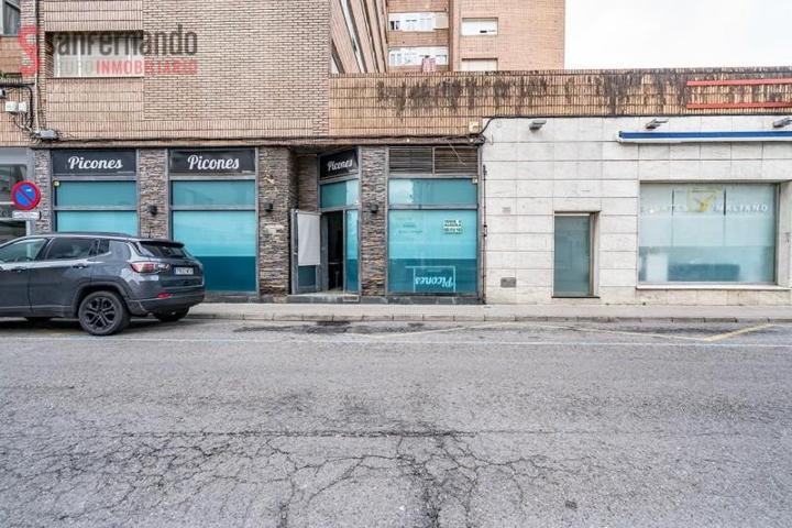 Local comercial en venta en Camargo, Maliaño photo 0