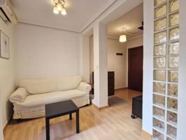 Apartamento en venta en Madrid, Delicias photo 0