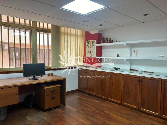 Piso en venta en Los Cristianos, Bulevar Chajofe, 38650 photo 0