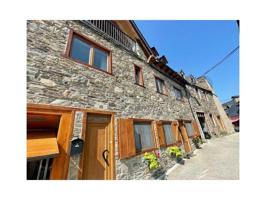 Apartamento en venta en Arrés photo 0