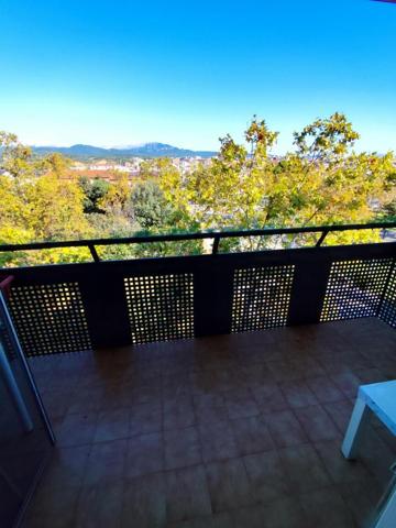 Piso en venta en Terrassa, Roc blanc photo 0