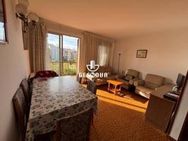 Piso en venta en L'Hospitalet de Llobregat, Can Serra photo 0