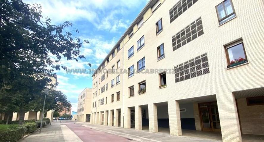 Piso en venta en Beriáin, Beriain photo 0