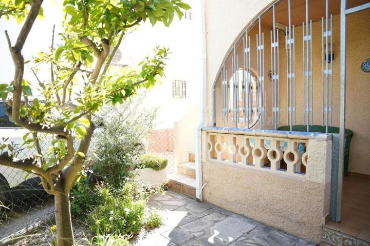 Casa en venta en Deltebre, Urbanizacion riumar photo 0